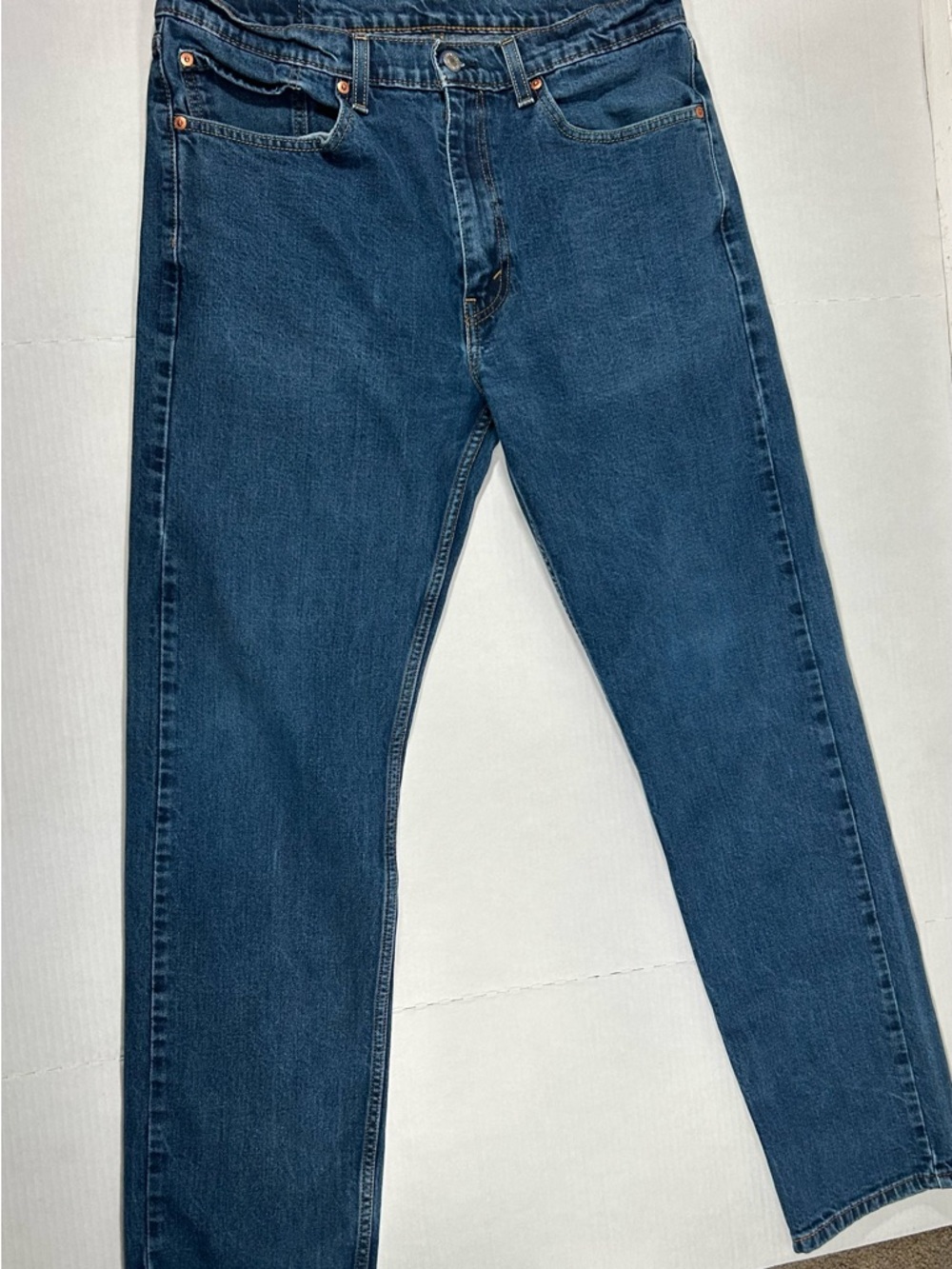 Classic Men’s Levi’s 505  Blue Straight-Leg Jeans